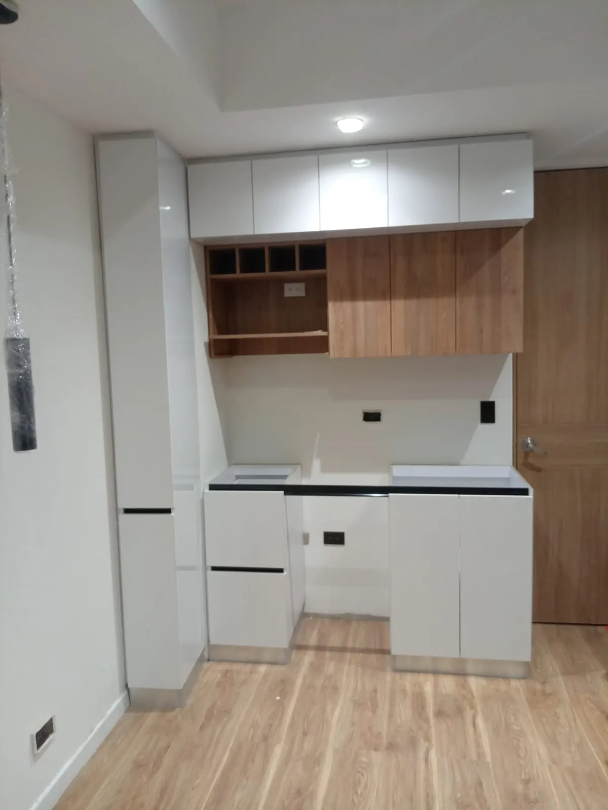 Trabajo de Fábrica de Muebles - Mauricio Hernández