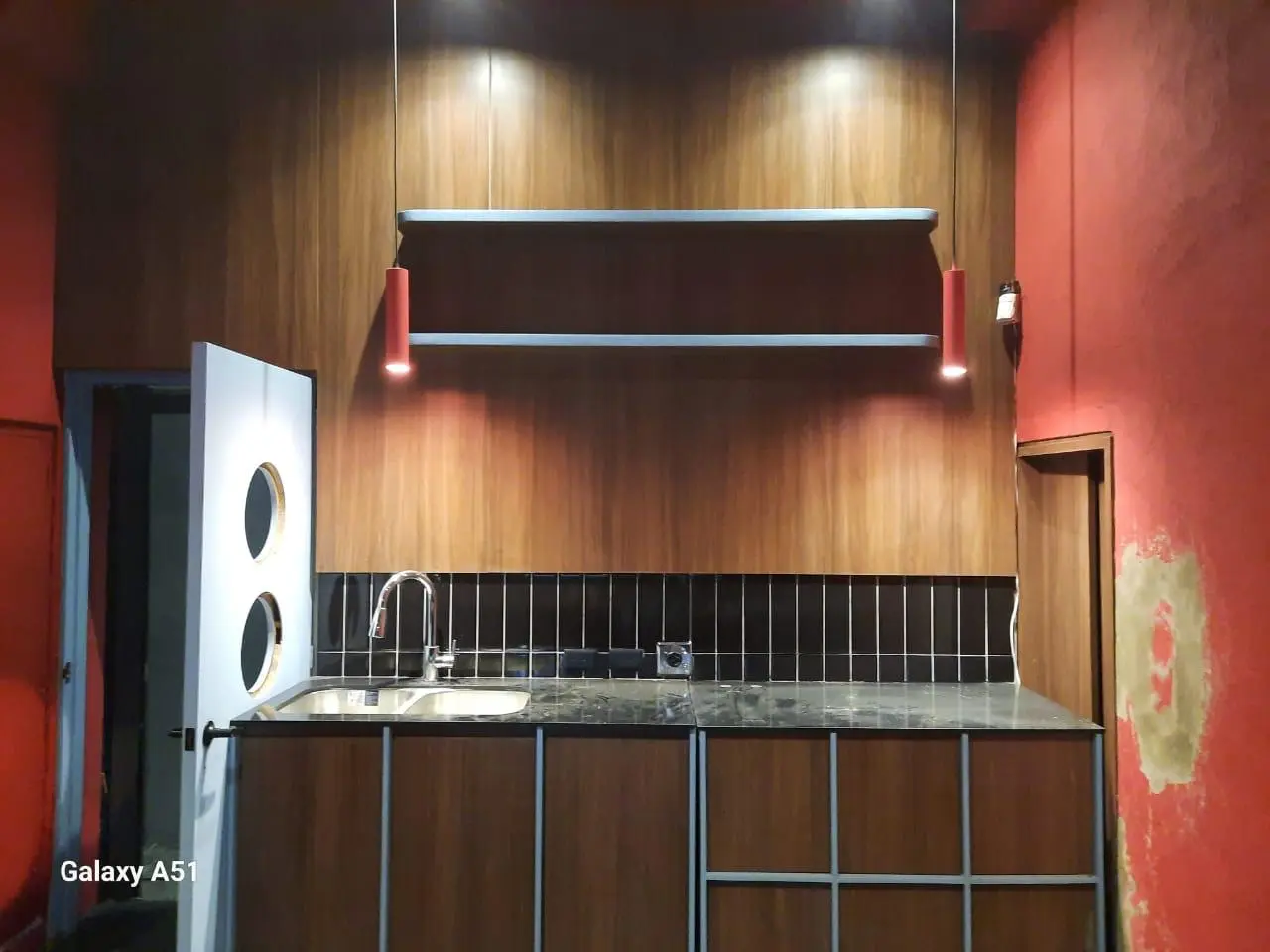 Trabajo de Fábrica de Muebles - Milton Diaz