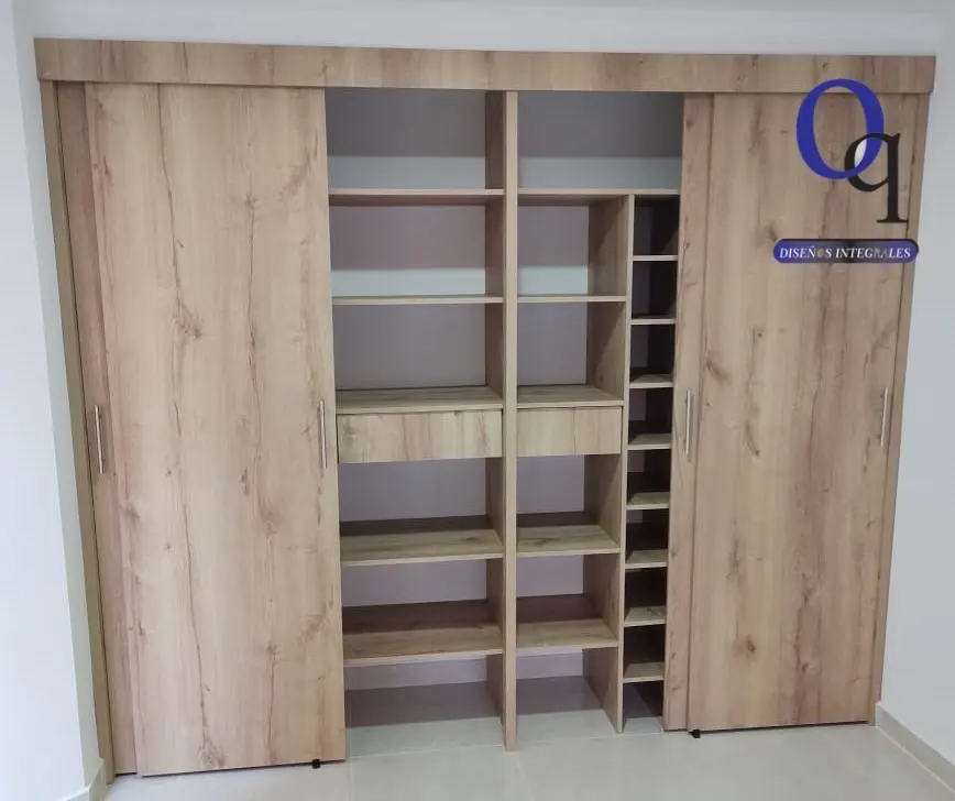 closets exterior uwess